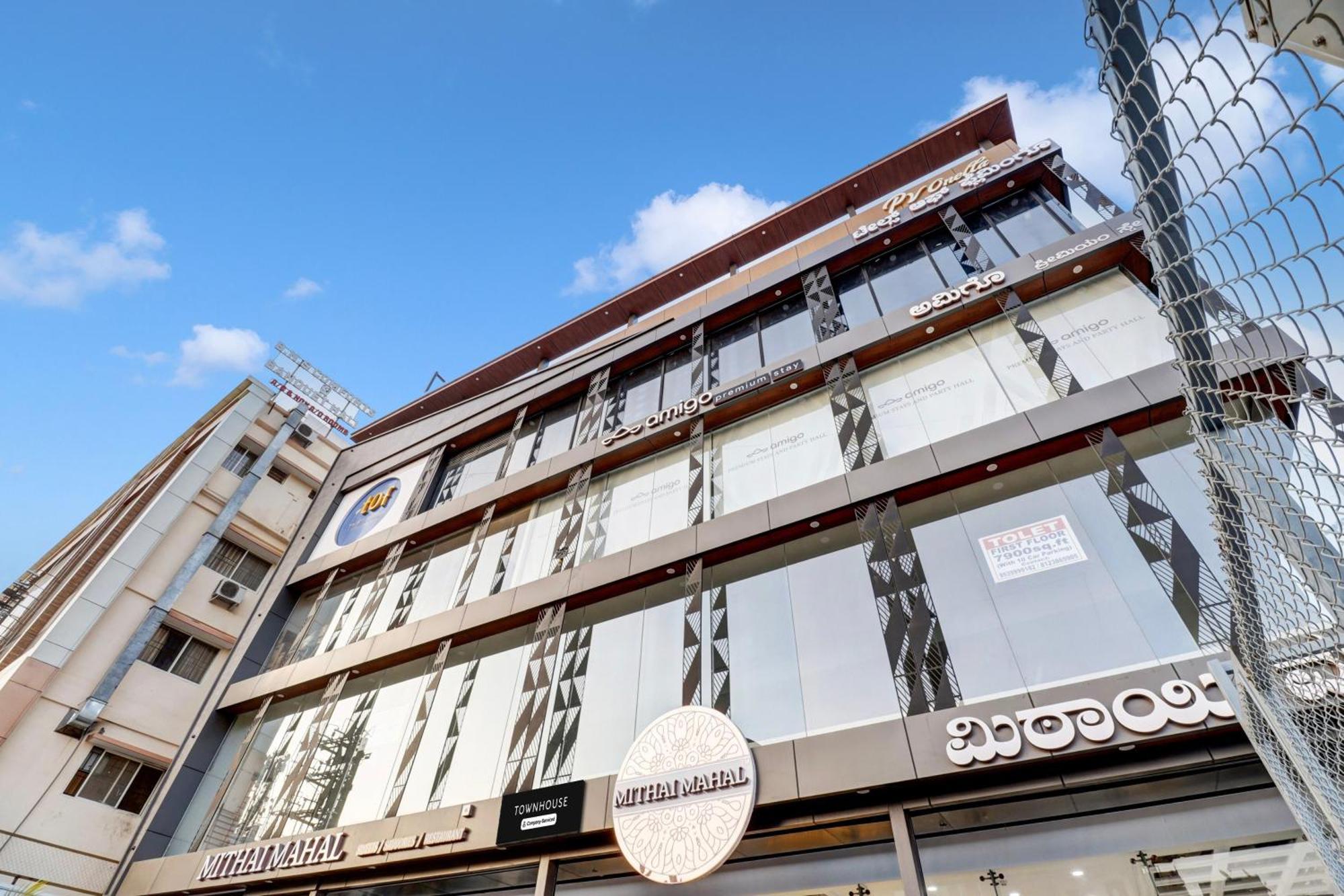 Super Townhouse Arekere Near Mithai Mahal Бангалор Екстериор снимка