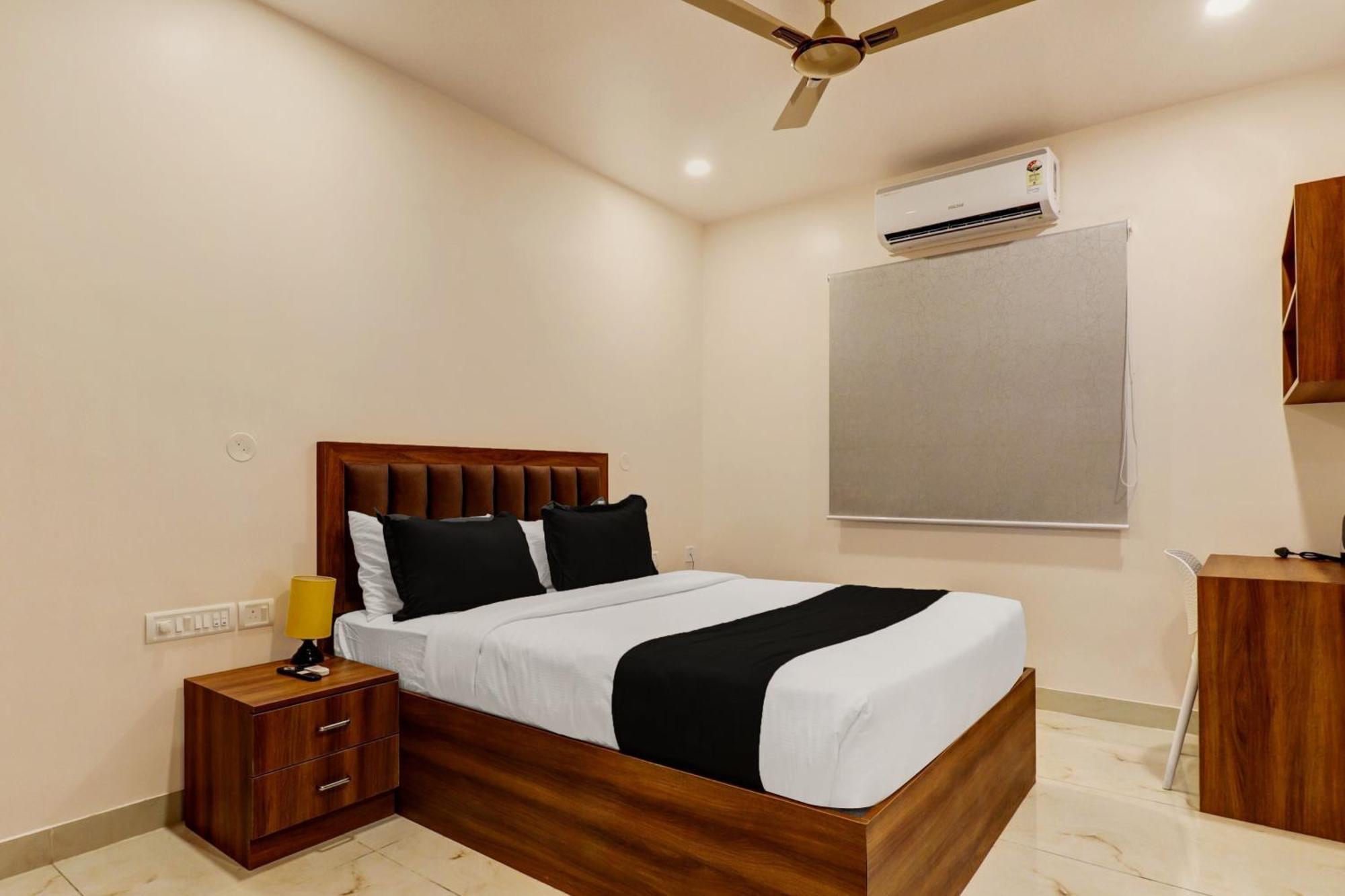 Super Townhouse Arekere Near Mithai Mahal Бангалор Екстериор снимка
