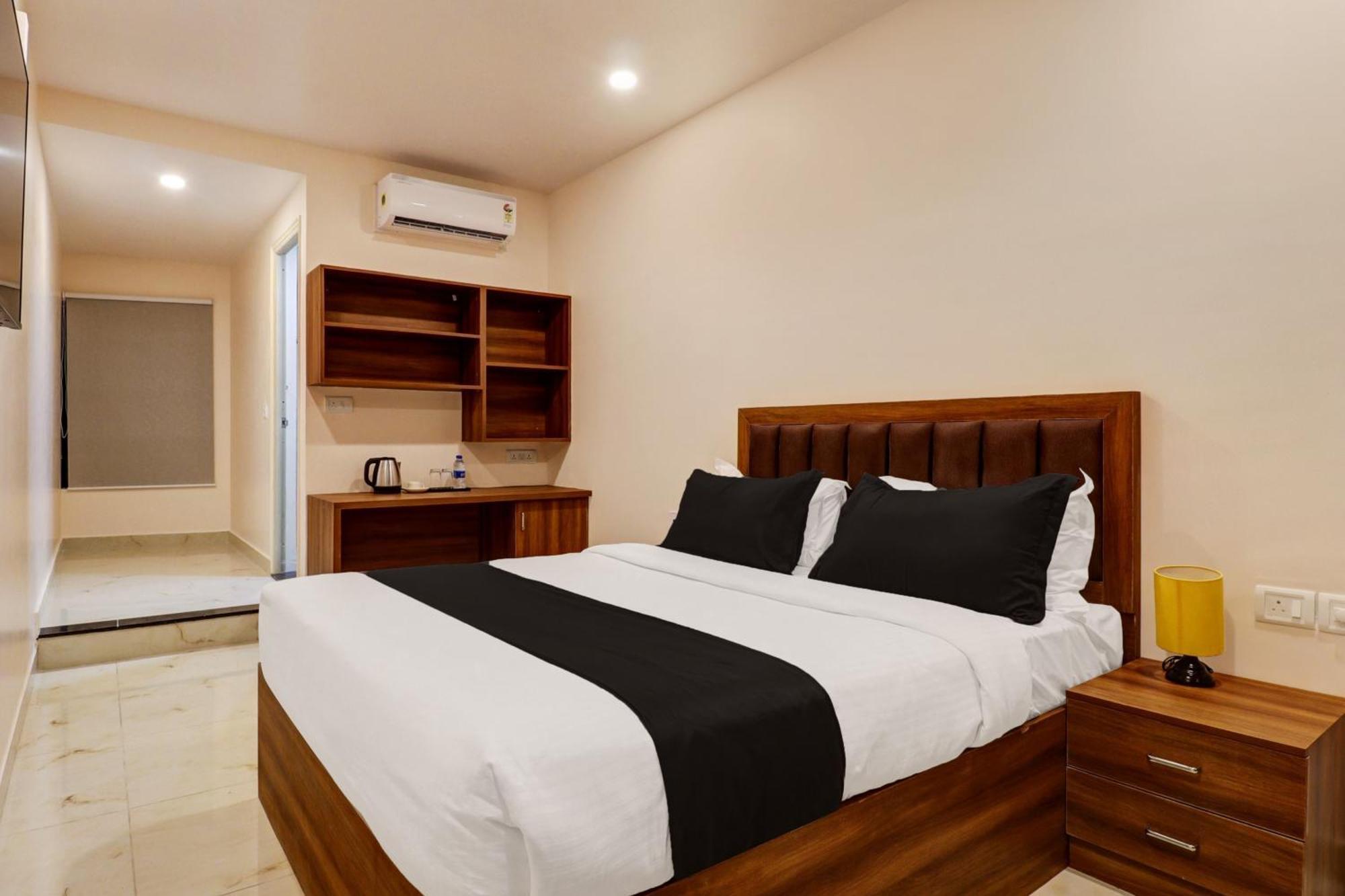 Super Townhouse Arekere Near Mithai Mahal Бангалор Екстериор снимка